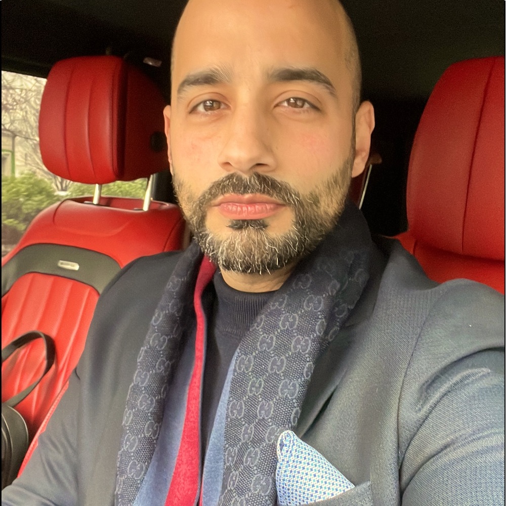 Meet your Posher, Hani